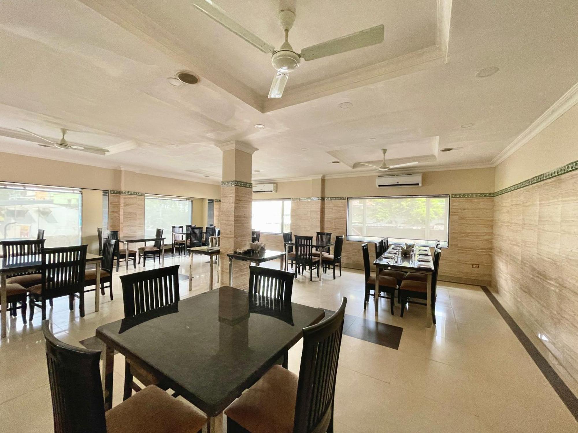 Rockbay ! Puri, Swimming Pool-lift-and-parking-facility Near Sea Beach & Temple Breakfast Included Hotel 4*