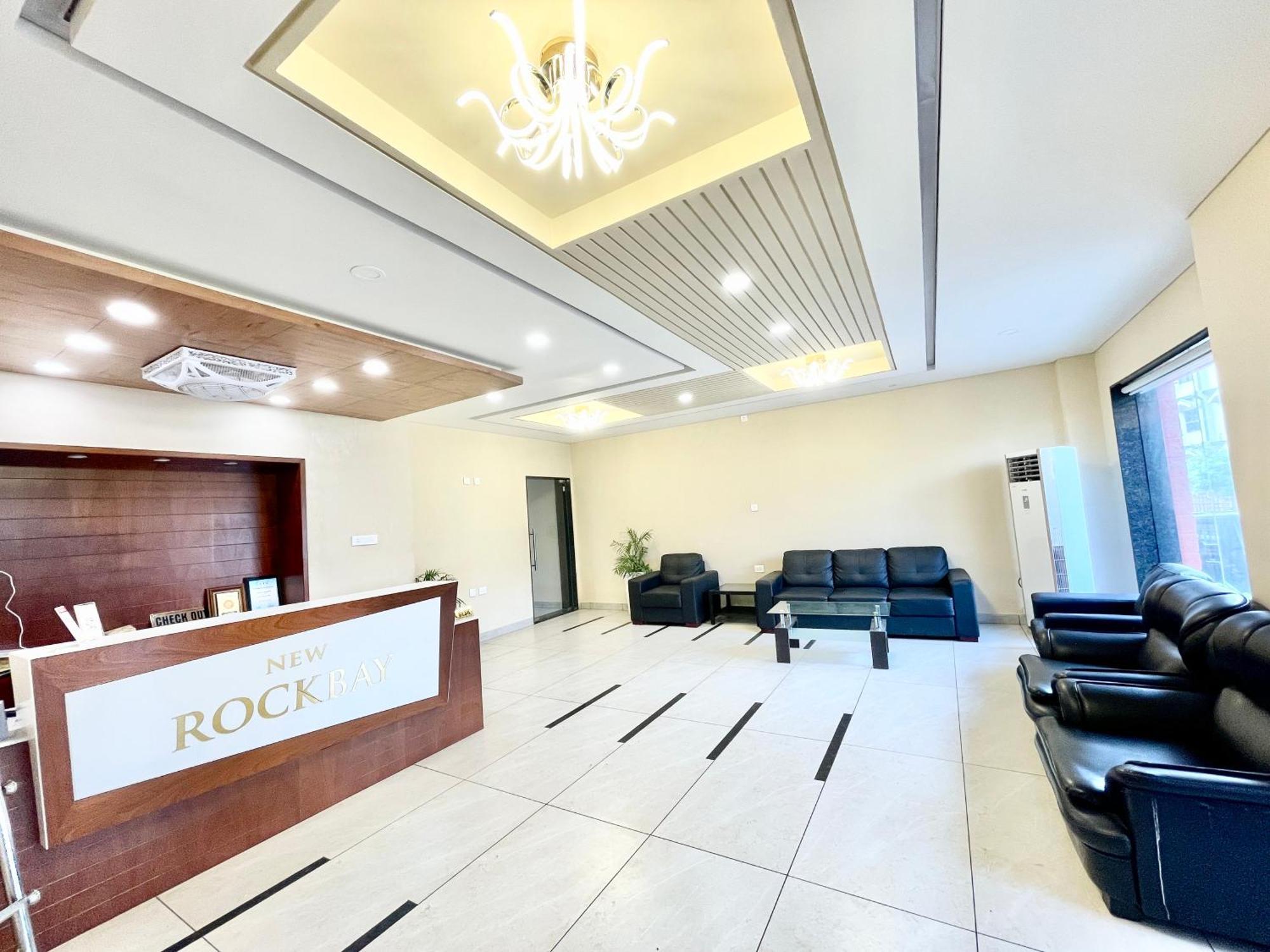 Rockbay ! Puri, Swimming Pool-lift-and-parking-facility Near Sea Beach & Temple Breakfast Included 4* Puri